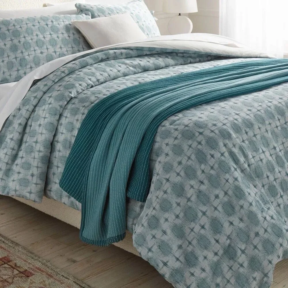 Threshold Full Queen Matelasse Bed Blanket Blue Textured Bedding New